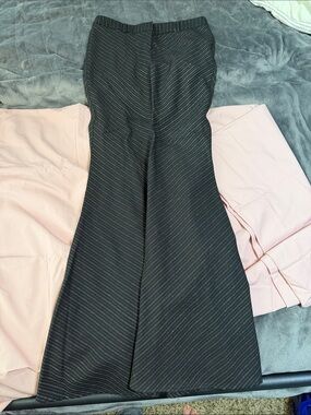 NWOT **RARE** Bebe Women’s Black Pinstripe Mermaid Skirt Size 0
